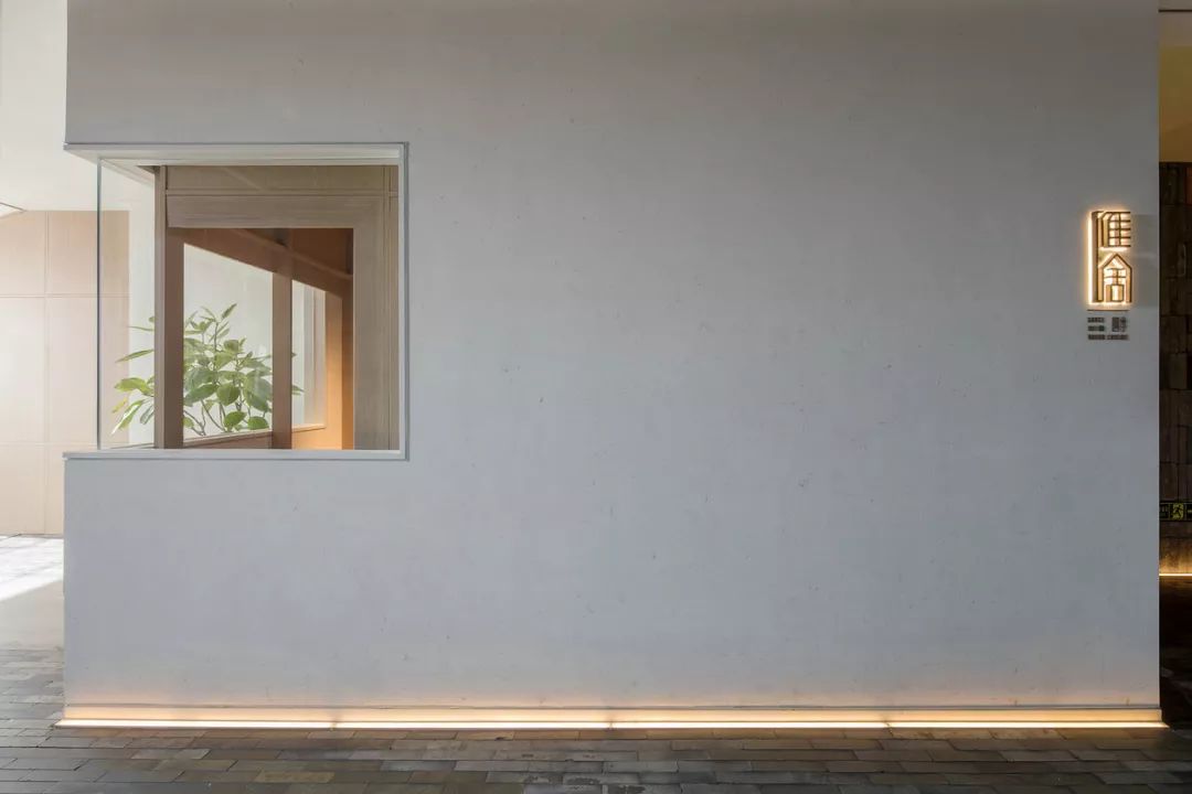 新中式餐厅饭店装修设计,大型餐厅装修设计案例欣赏