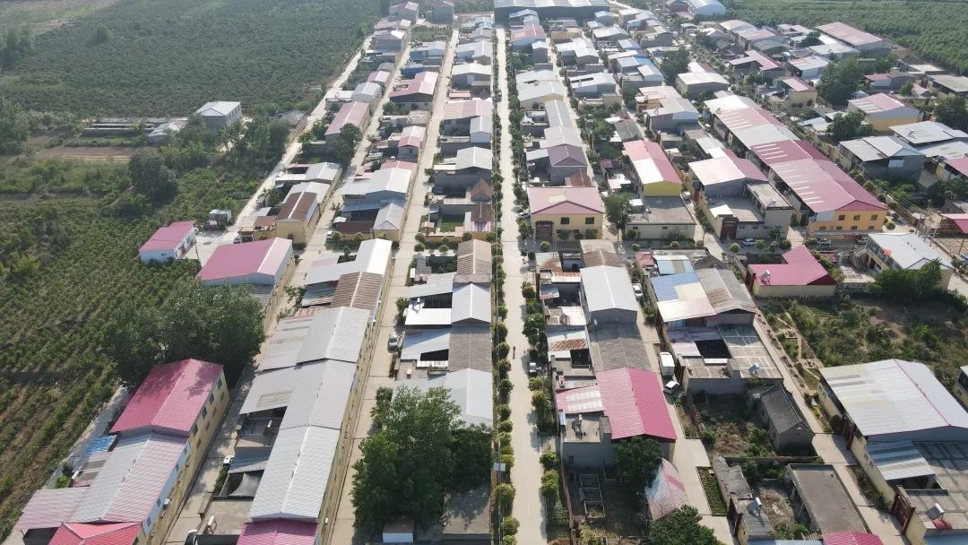 要建房子前是不是先画设计图,要建房的地属于红线怎么办