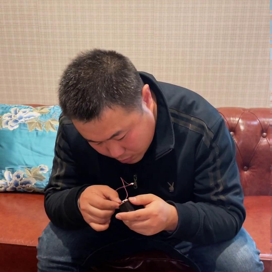 今天去给抖音粉丝维修一把价格昂贵的别墅智能锁，豪力士指...