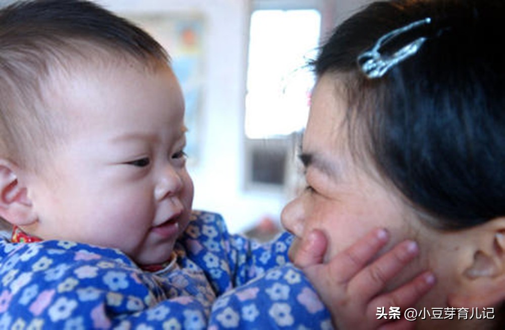 6月龄宝宝打人是为什么,宝妈挨打宝宝的反应
