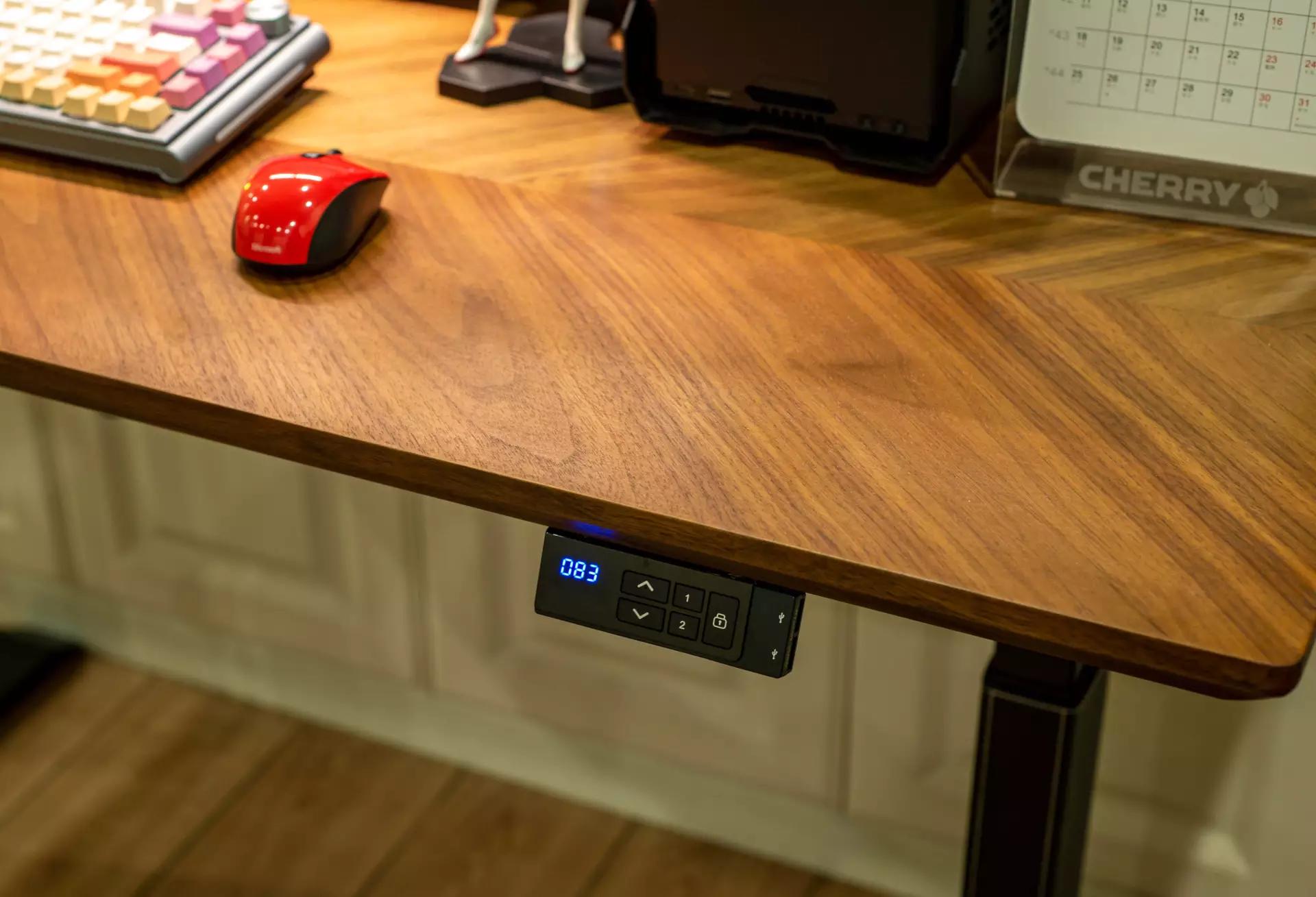 电动升降桌需要怎样进行操作,手摇电动升降桌怎么选择