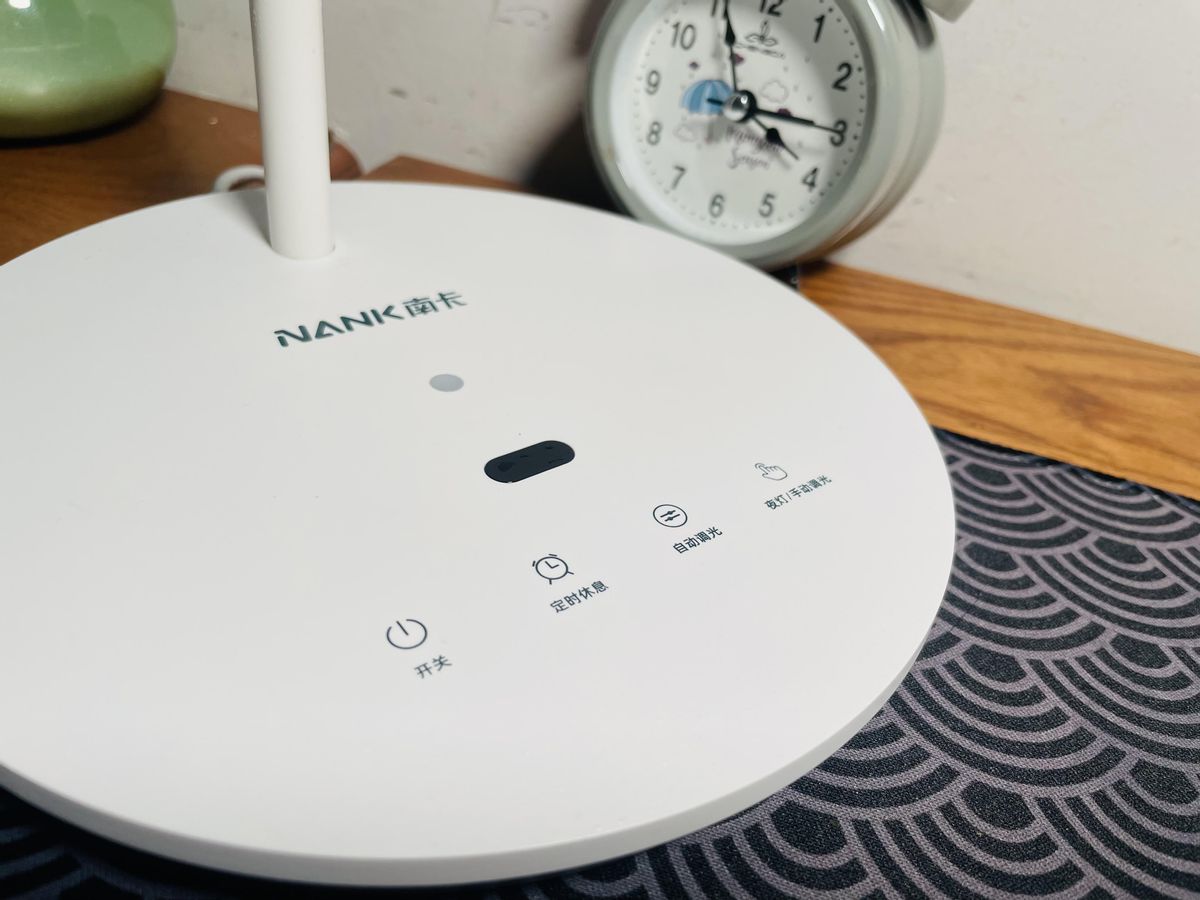 南卡的护眼灯怎么样,护眼灯买贵的是不是智商税