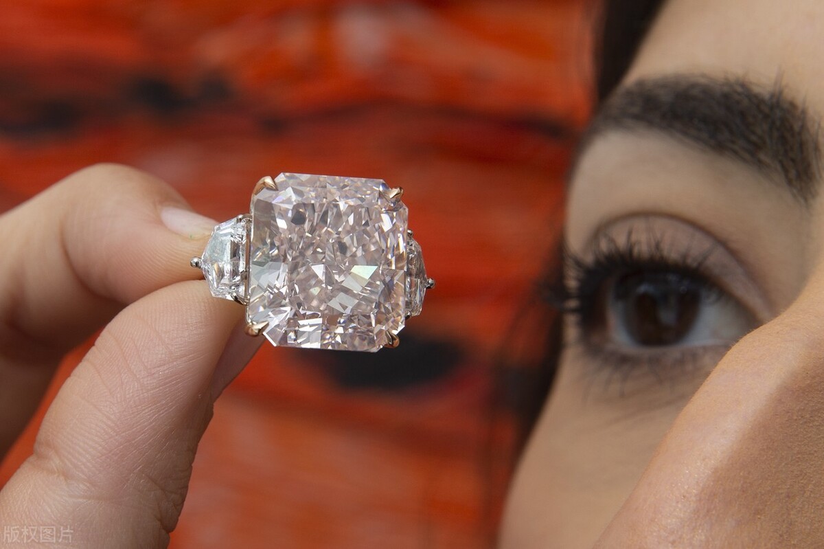 3万多买的钻戒能卖多少钱,3万块钱买的钻戒两年后还值多少