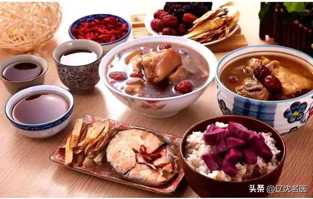 孩子又拉又吐咋回去,孩子又吐又拉过了就好