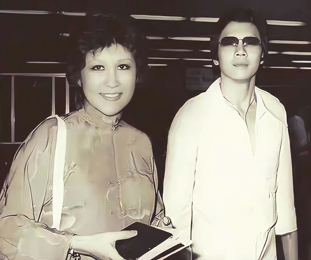 李小龙死因至今未解之谜,揭秘李小龙死亡谜团