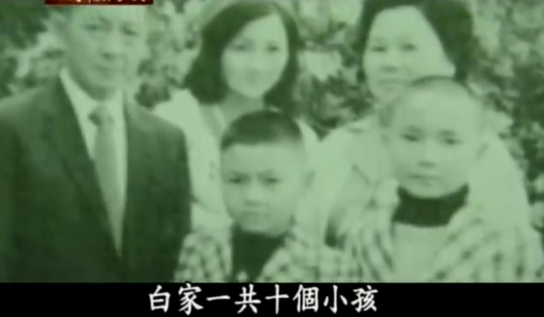 独生女惨死25年，做15次试管、被骗上千万，她是怎么熬过来的…