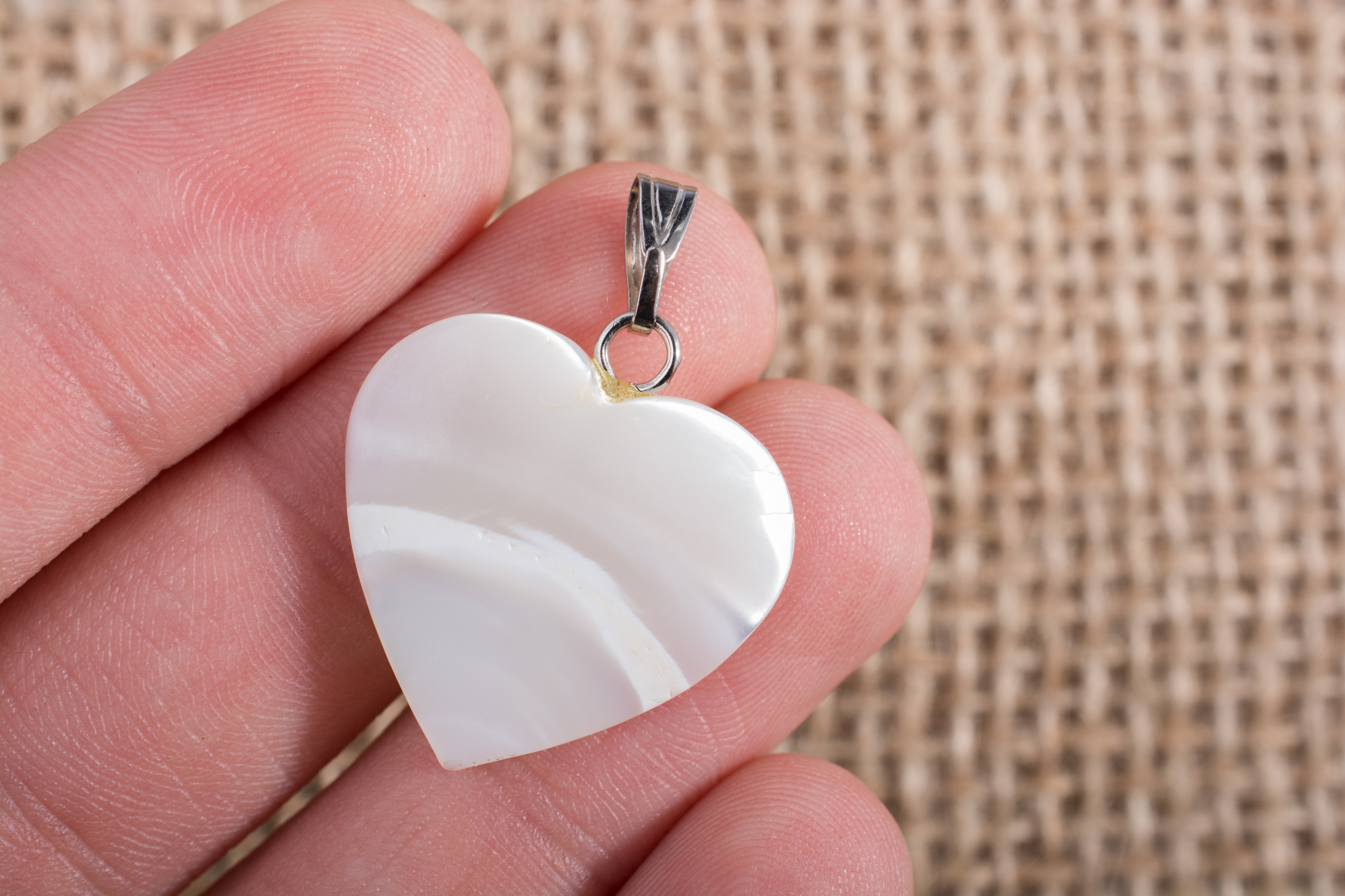 如何对待冷暴力男人,如何对待老公的冷暴力最好的办法