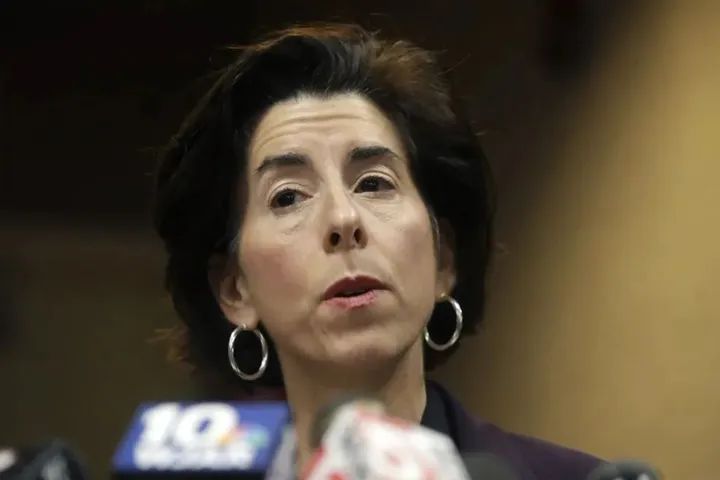 安踏退出市场了吗,安踏重新启动fila业务是哪一年