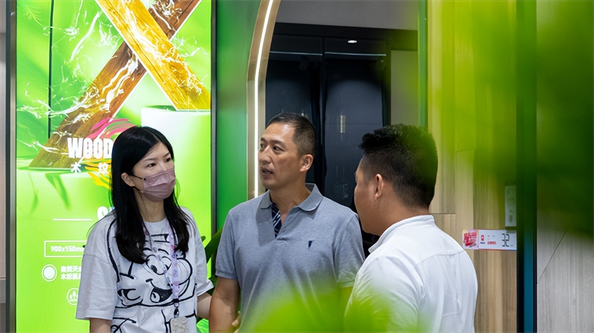 9月19日，利家居瓷砖莆田店璀璨盛启