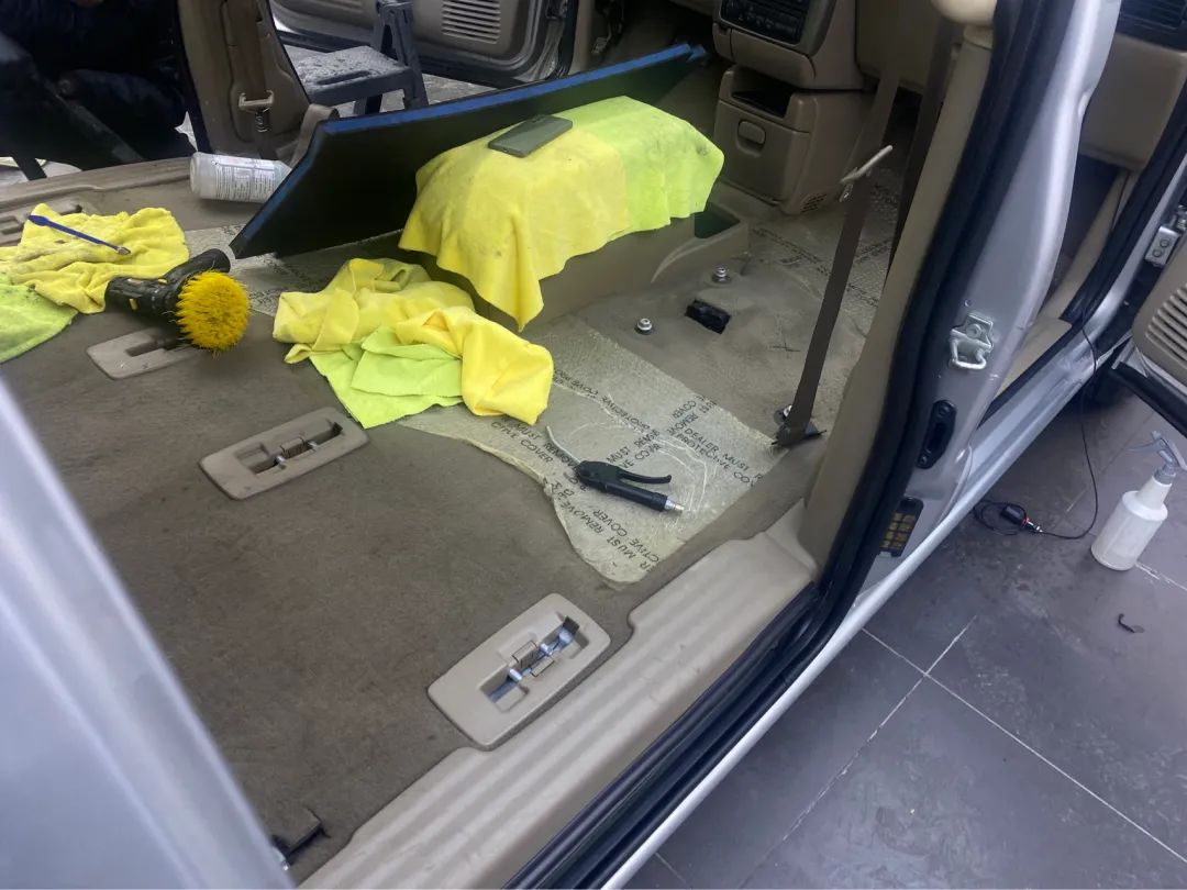 12款经典gl8车身翻新,怪兽修车老车翻新