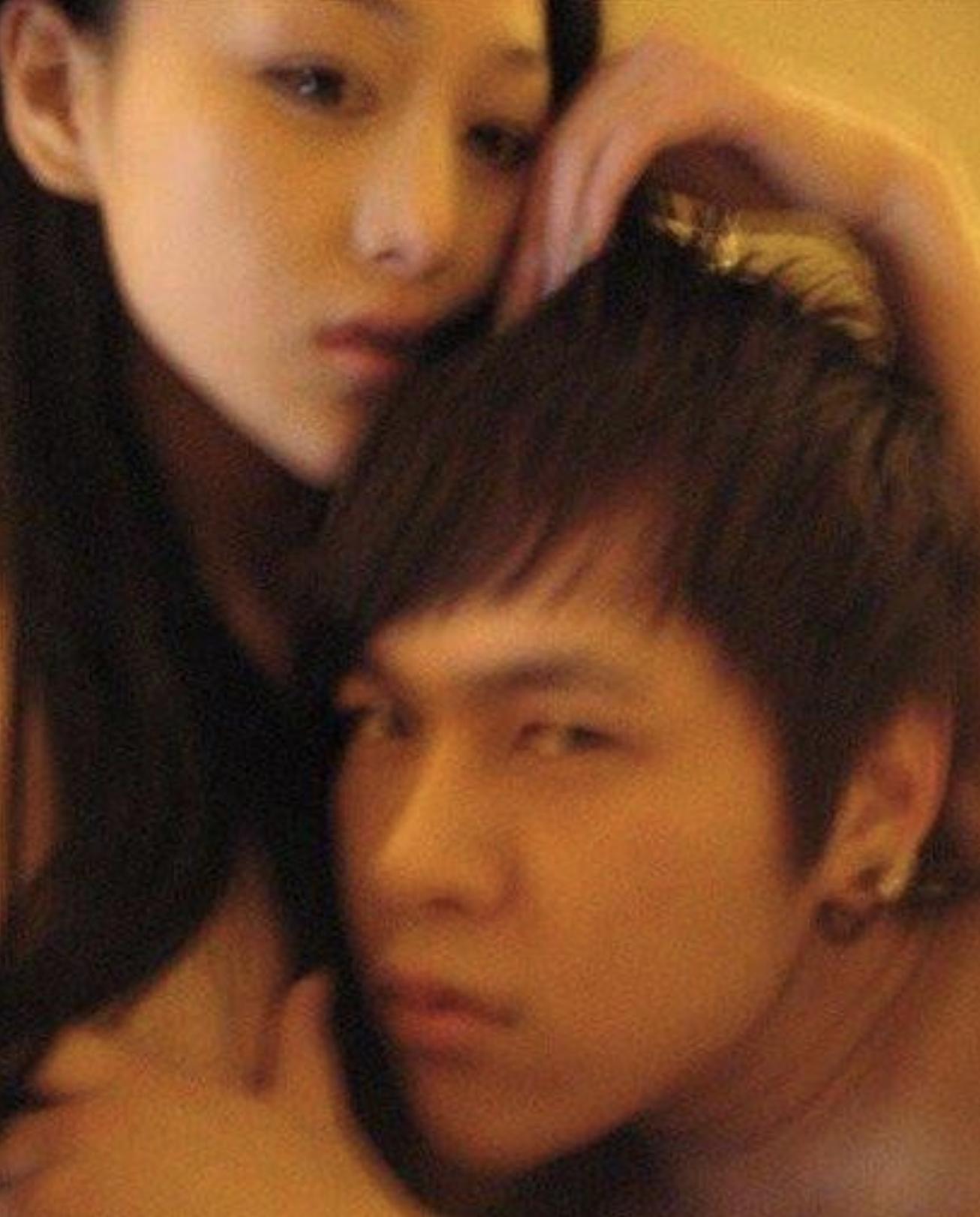 张馨予喜变军嫂两人这样秀恩爱,张馨予被爆昔日照片