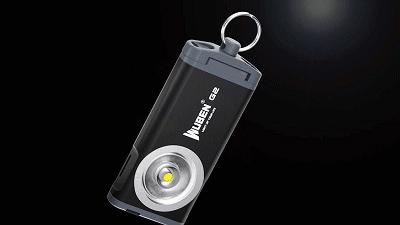 一个打火机大小的手电筒,打火机火力大能当手电筒