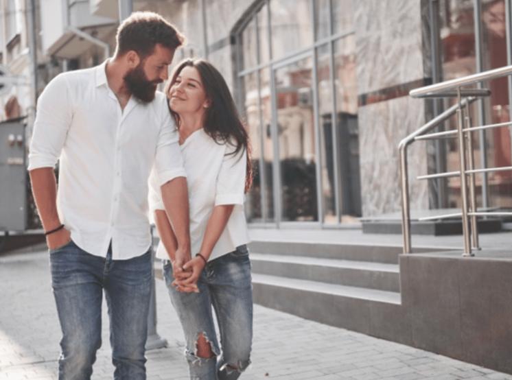 人体润滑剂，对女性伤害大还是对男性？能长期用吗？看完涨知识