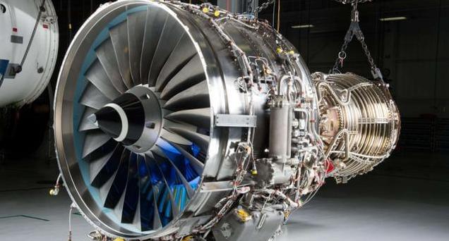 美国为什么要订购中国的c919,美国花300亿买半导体