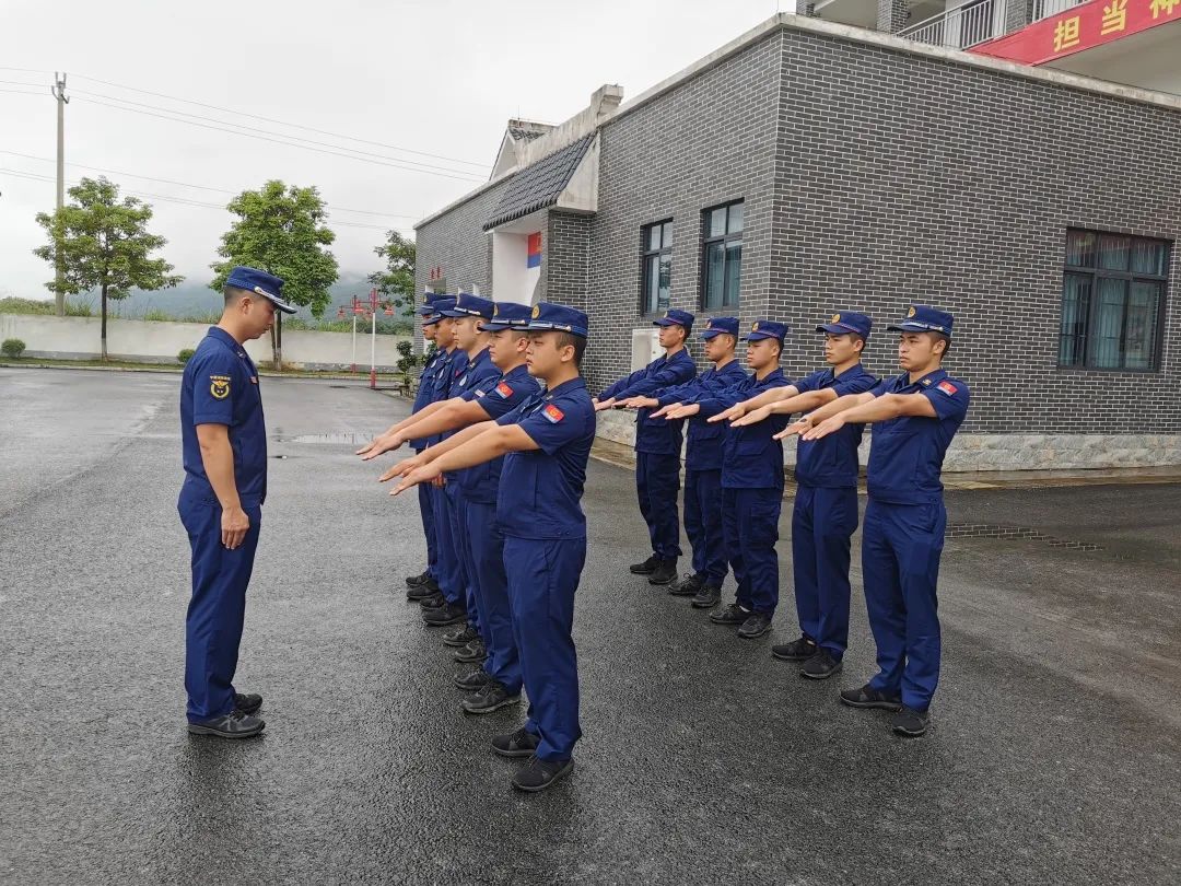 消防救援站正规化建设汇报材料,小阵地消防站视频