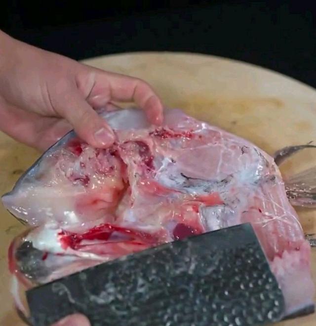 剁椒鱼头教程视频不用蒸,不用蒸的剁椒鱼头的做法