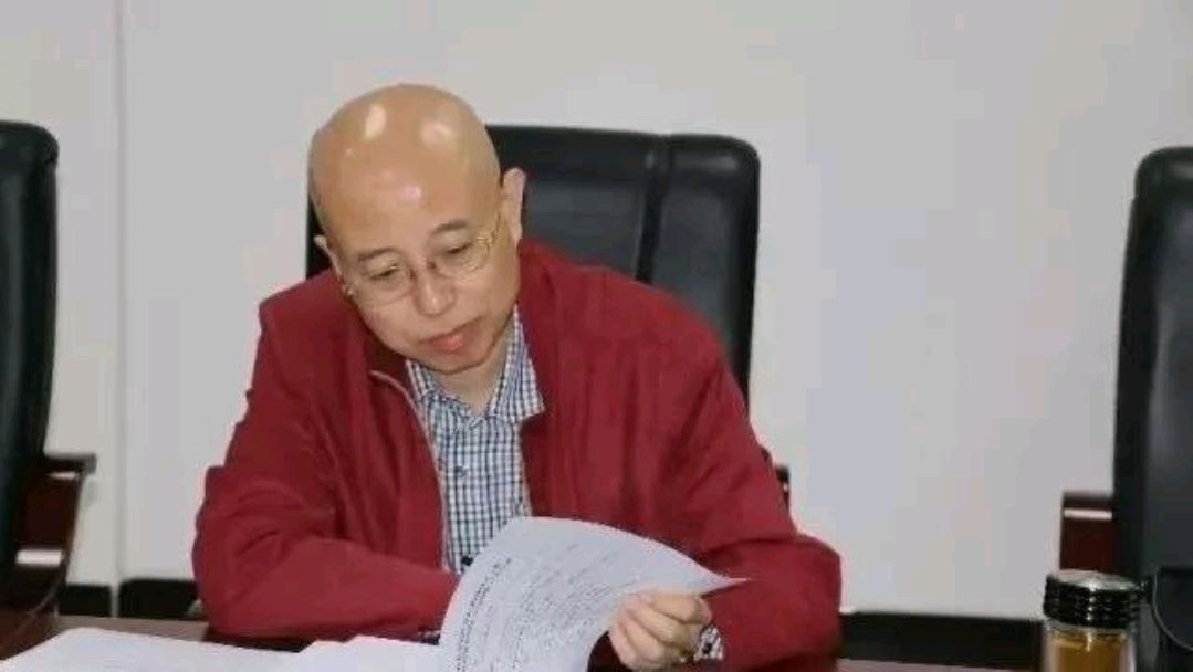 著名中药学家梅全喜,数十年深研艾叶的应用,人称“艾叶之父”