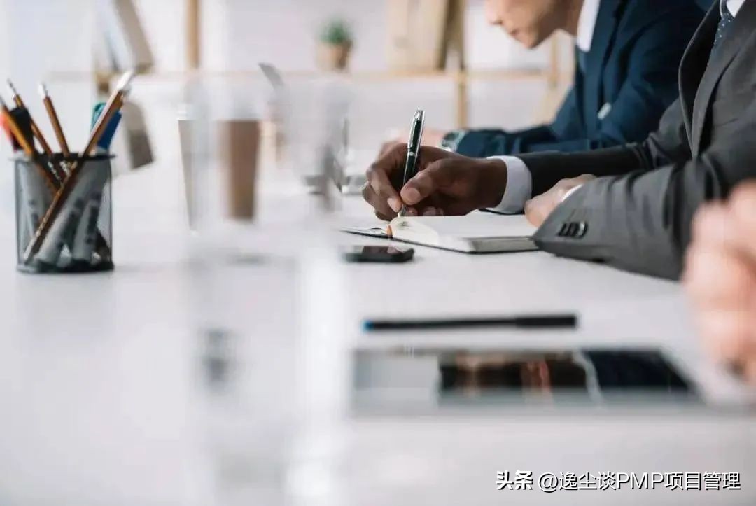 年底总结如何写薪资,职场年终总结开头怎么写