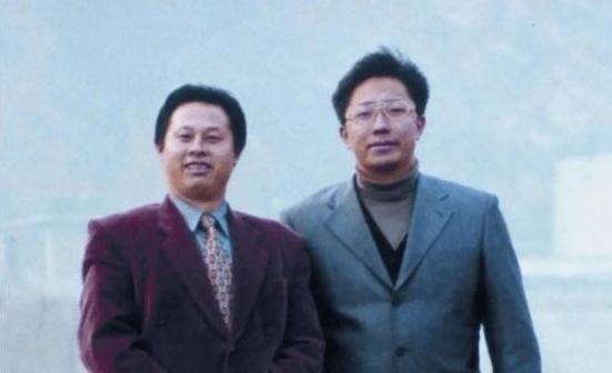 10年前,那个曾教3亿人疯狂英语,被曝家暴丑闻的李阳,如今怎样了