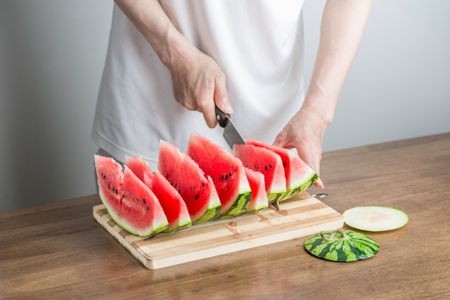 小孩胖可以多吃西瓜吗,夏天吃西瓜会导致宝宝长太大吗