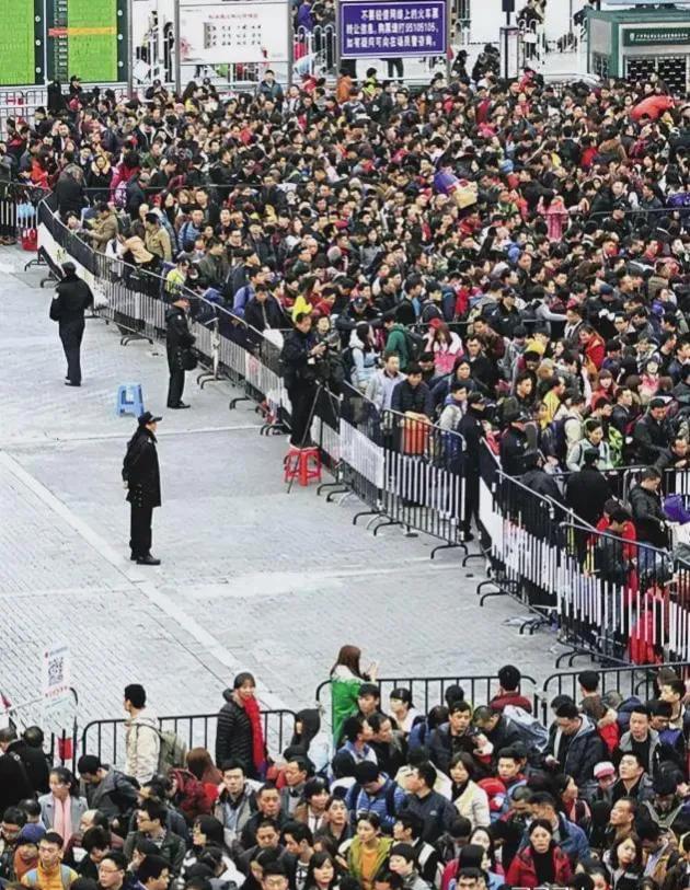 中国腾飞的十几年,中国的七次历史转折