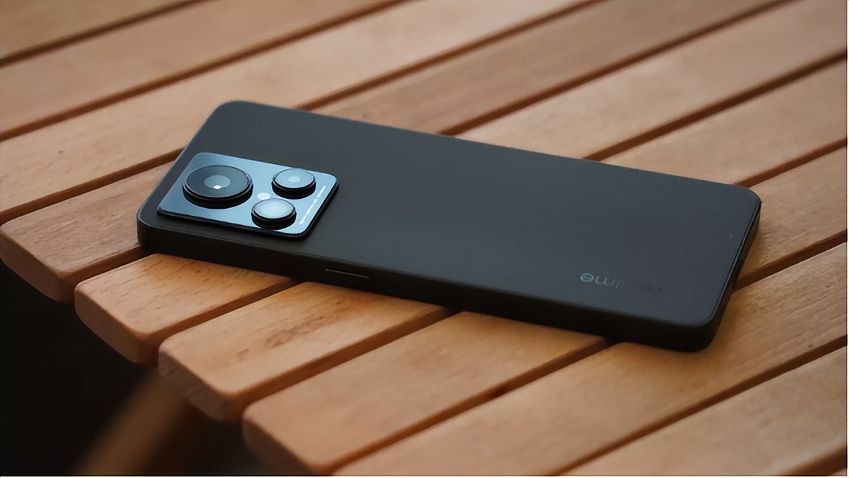 真我gt2大师探索版测评优缺点,真我gt2大师探索版评测科技美学