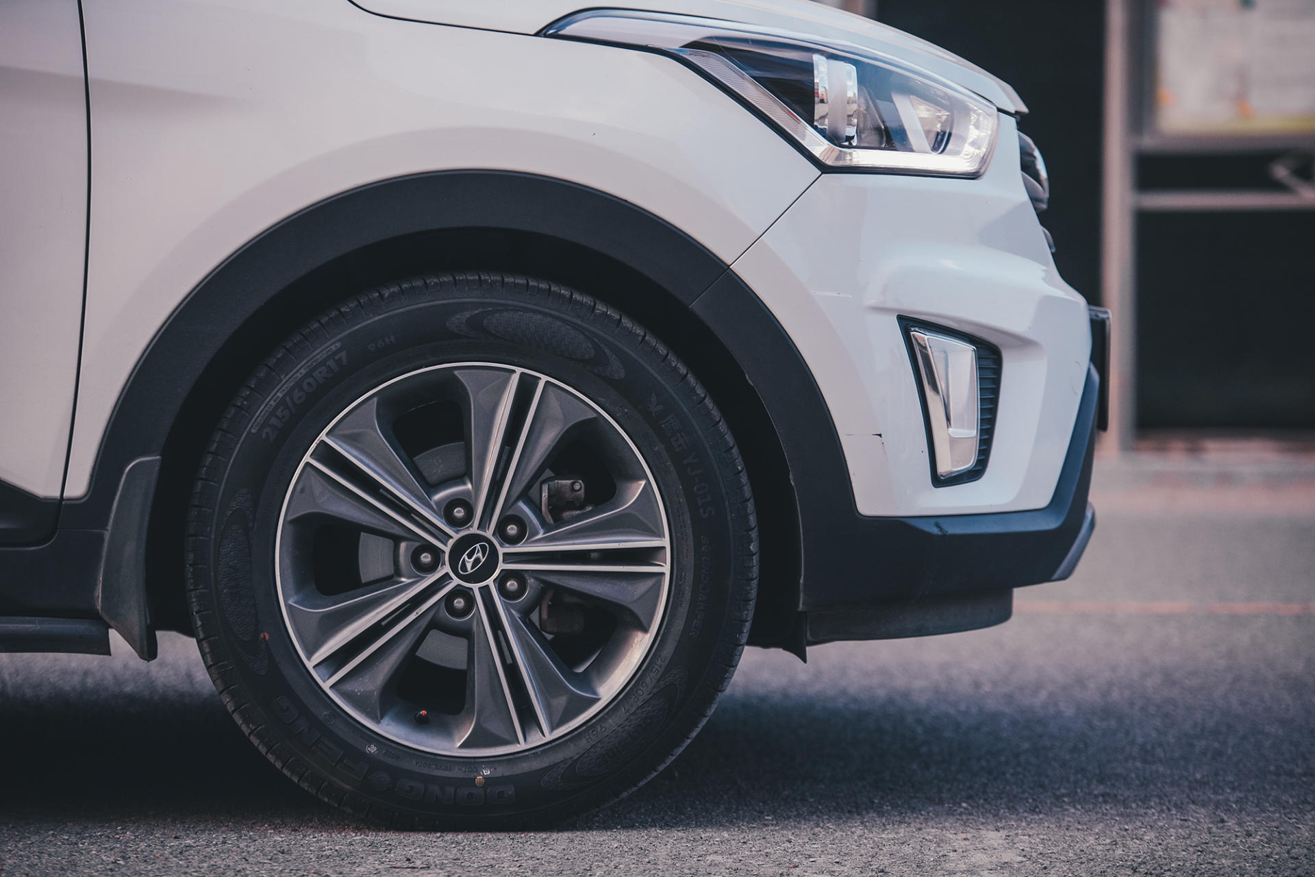 东风鹰击yj-01x轮胎,东风鹰击轮胎测评