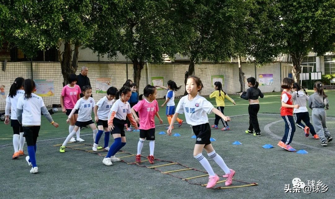 少年当自强足球,少年当自强篮球操