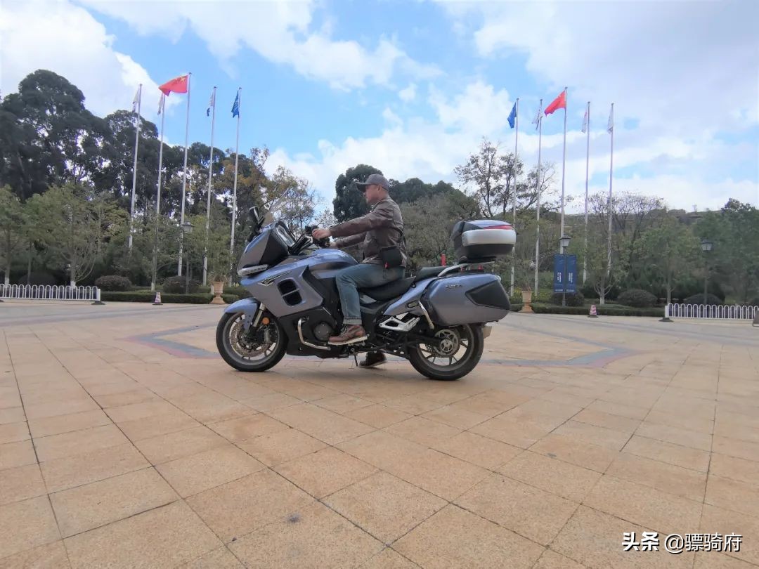 国产小金翼摩托车,国产贝纳利600cc旅行车