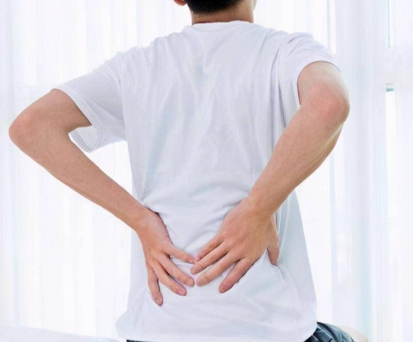 70岁以上老年人夜尿频吃什么药好,老年人尿急尿频尿裤子是什么原因