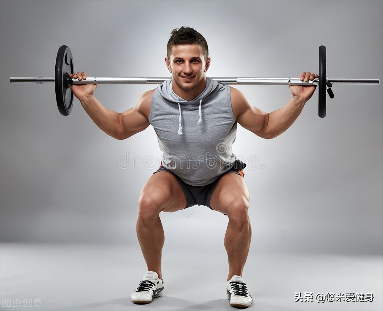 100斤瘦人增肌增重哑铃详细计划,瘦人怎样锻炼增肌