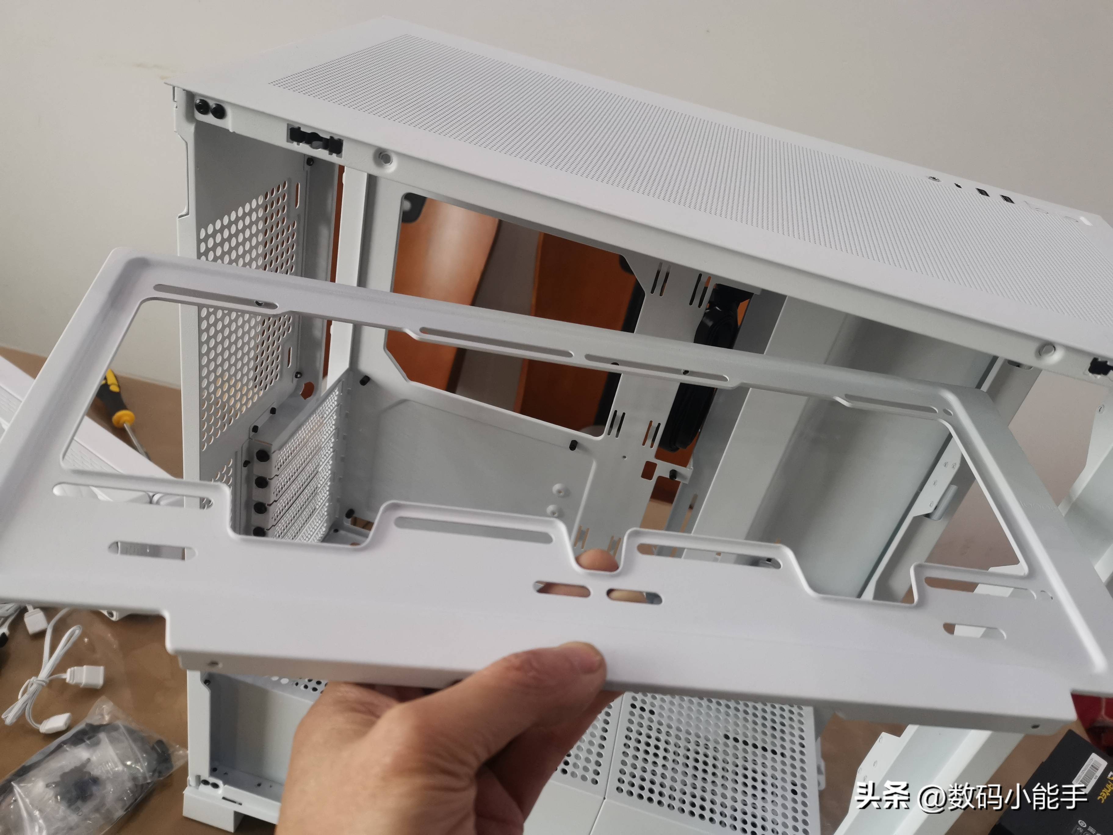 鑫谷昆仑御风机箱怎么样,鑫谷昆仑御风机箱安装展示