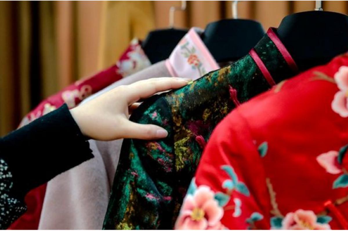 95后寿衣店铺,95后少女寿衣