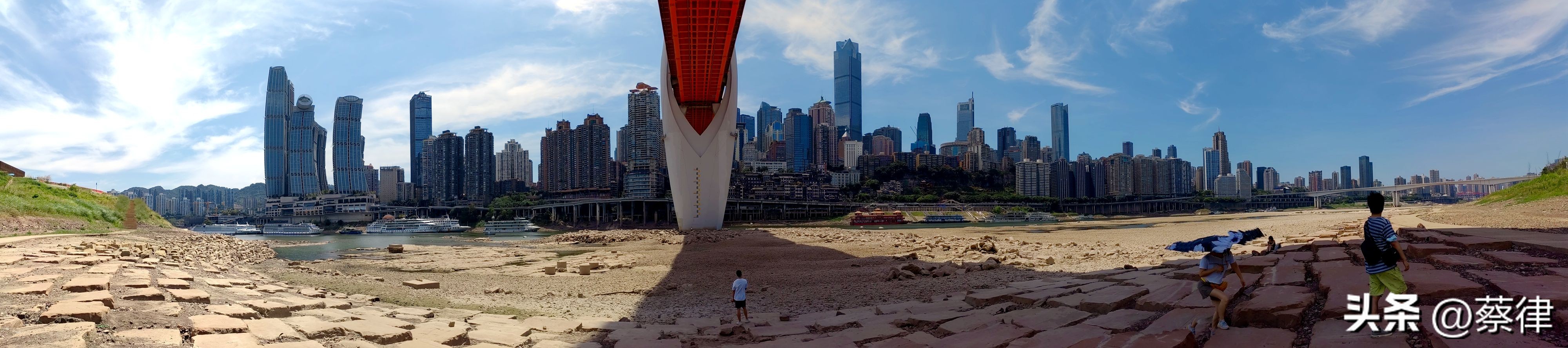 热沙无雨看江天！实测朝天门两江交汇高温枯水期的最低水位