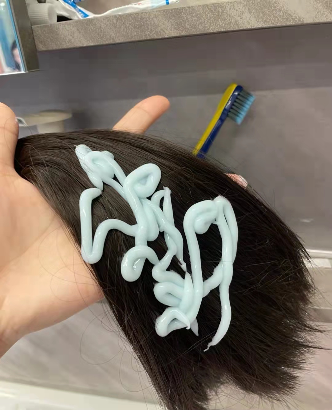 用什么洗头可以增加头发量,洗头小技巧顺滑又好洗