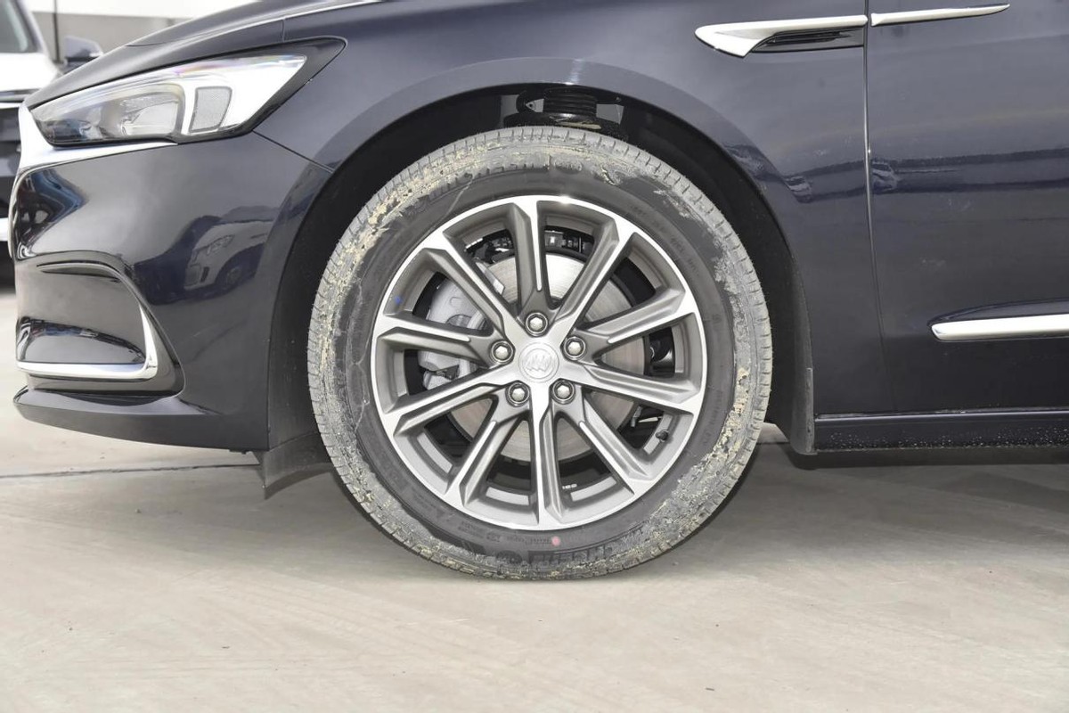 省油空间大好看的5万8万轿车推荐,手握15万买车这3款轿车首选