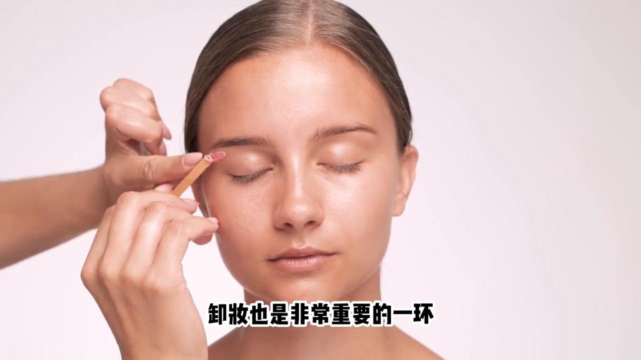 眼睛下面有细纹怎么去除淡化眼纹,眼睛下的细纹怎么去除