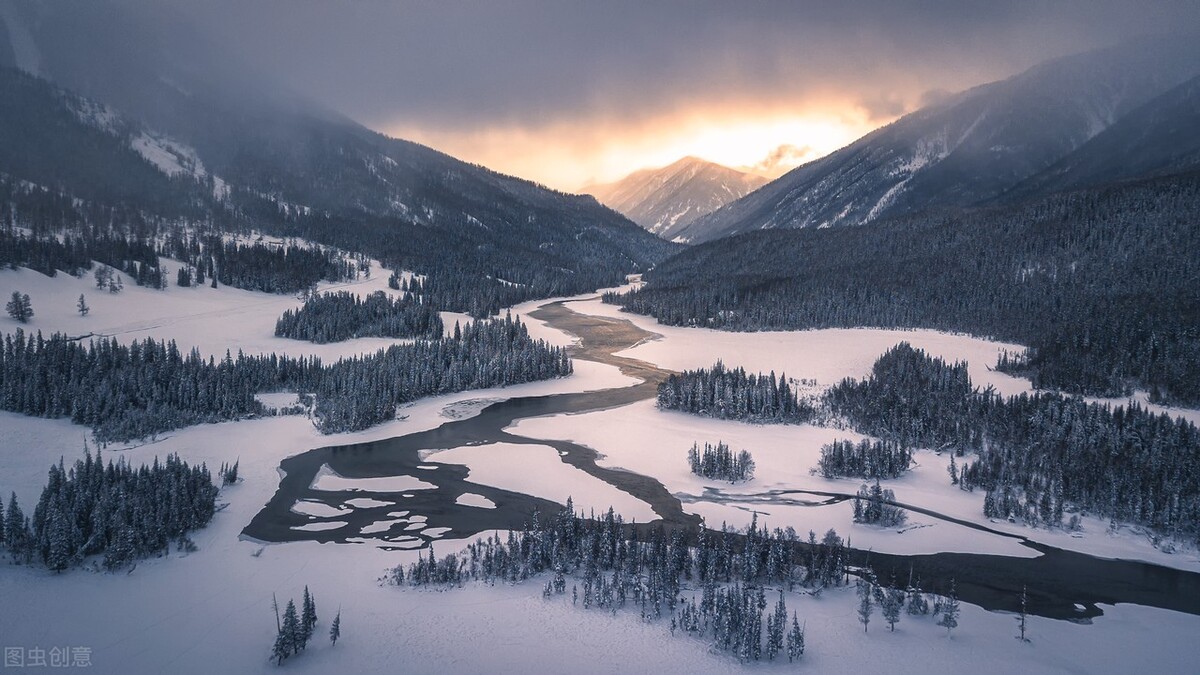 11月份去哪里玩最好玩呢,十一月份秋天适合去哪旅游国内
