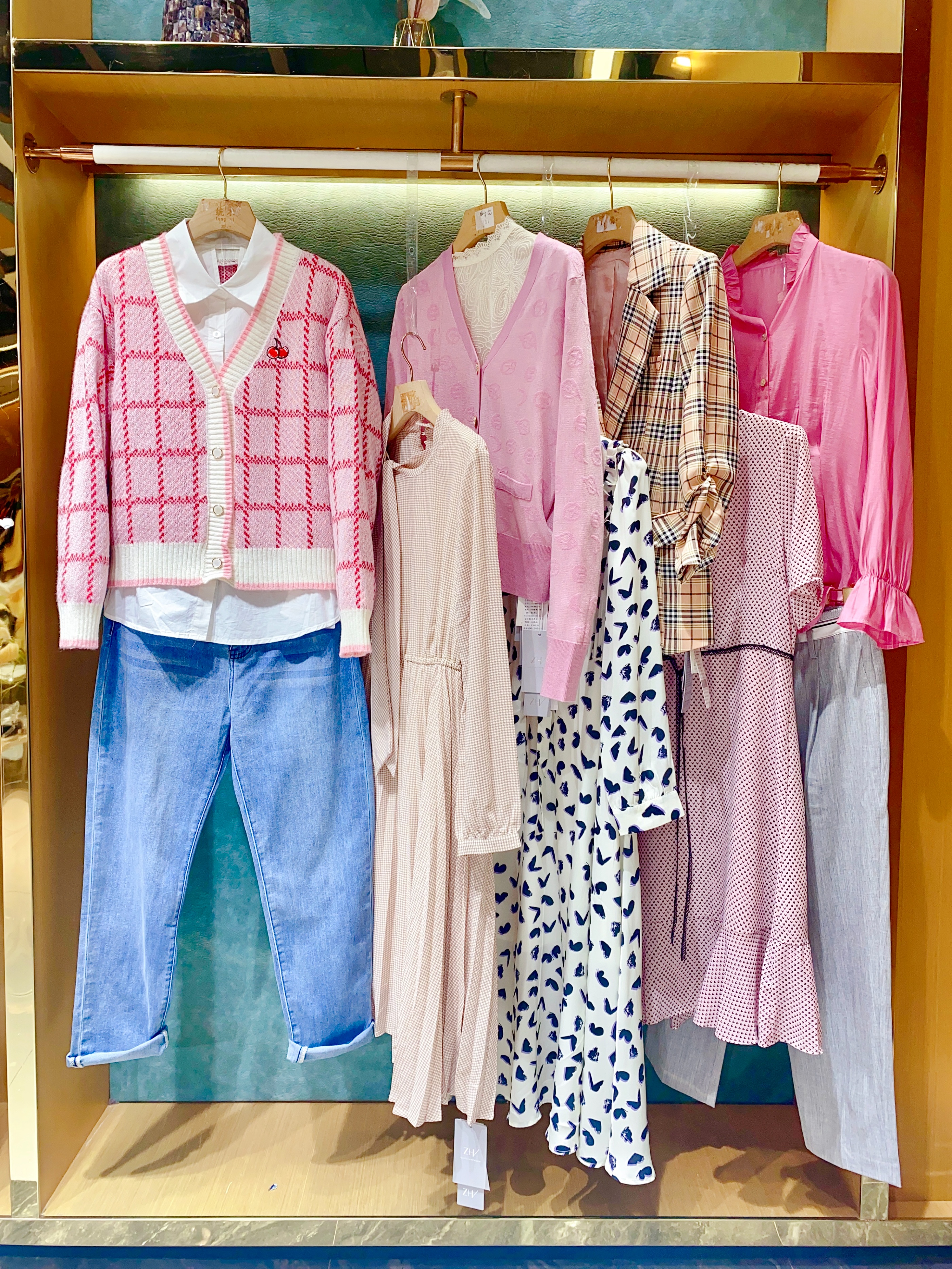 尾货服装进货注意哪些细节,品牌尾货服装店在哪里进货