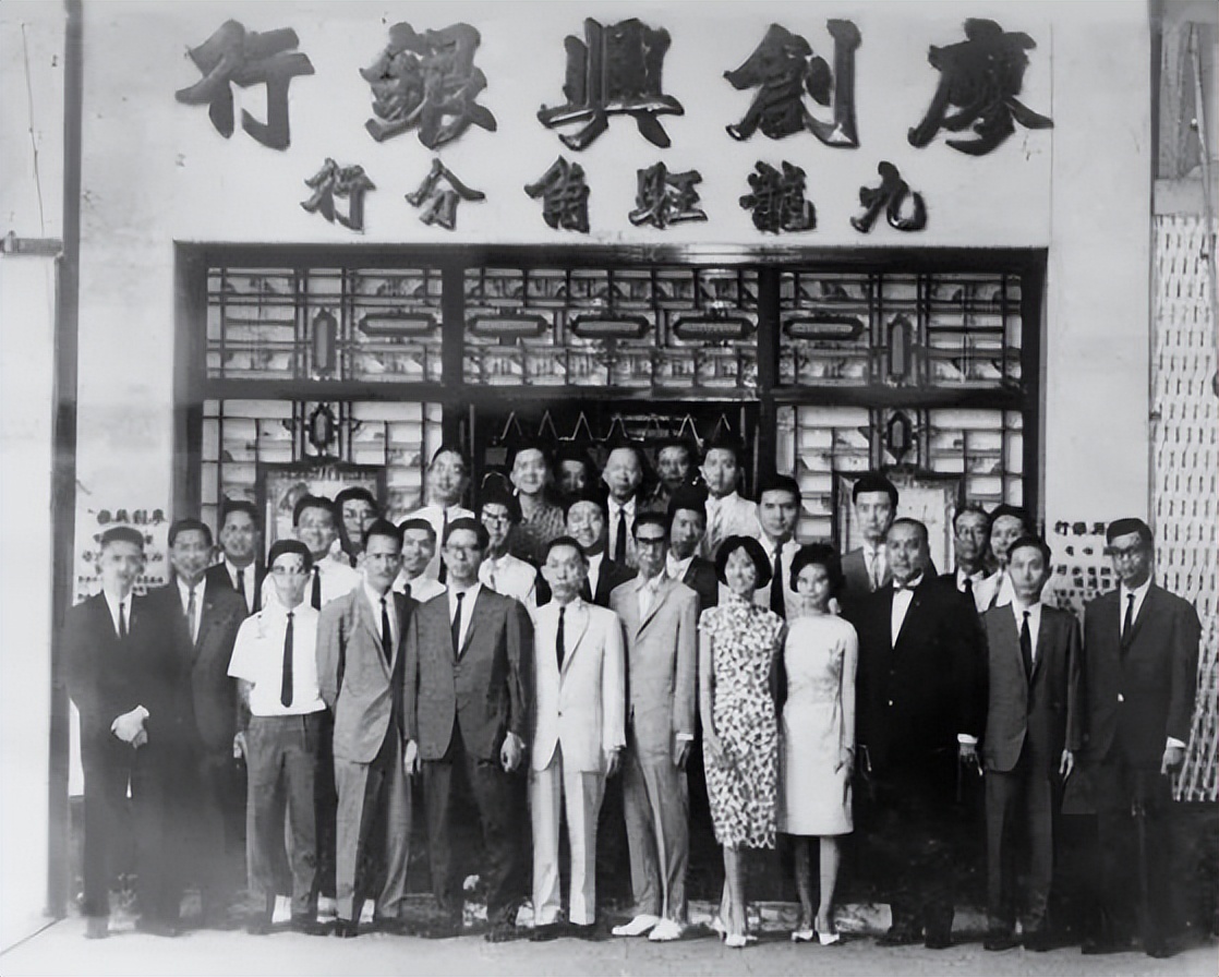 背靠银行世家，“停车场女王”身价百亿，把自己活成了豪门