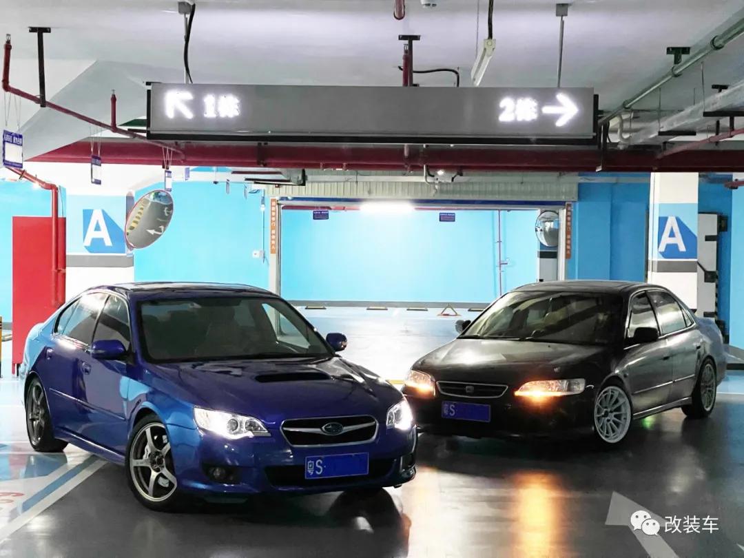 99年小伙的竞技风雅阁,被“美式截停”后也阻挡不了他继续玩车