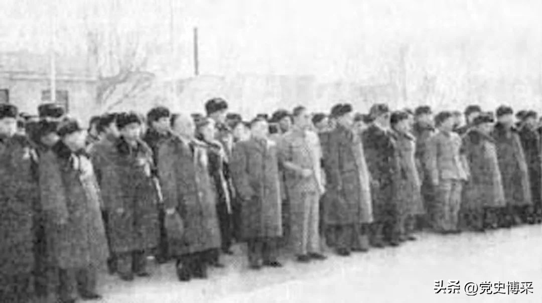 赖传珠：长期担任新四军参谋长的开国上将，负责授衔工作却主动要求评为中将，发现雷锋事迹并请毛主席题词