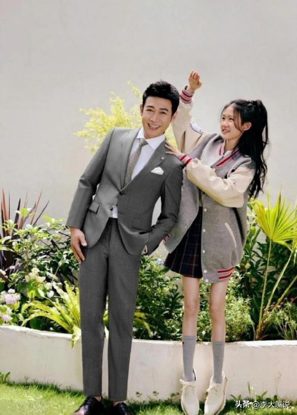 陆毅父女拍写真，贝儿双腿太细遭质疑，鲍蕾晒花絮视频力证未p图