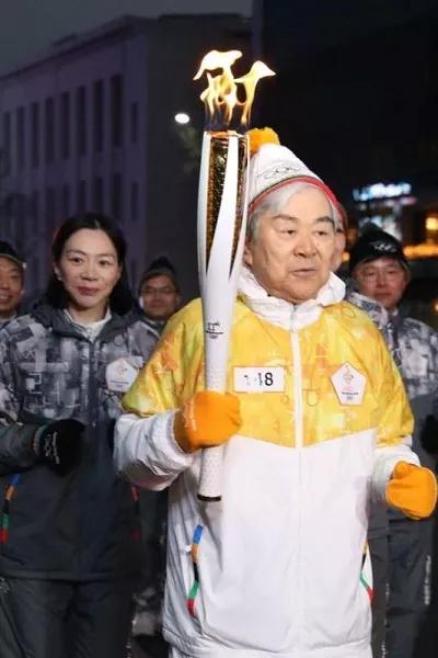 閫煎仠椋炴満鍚庣画,閫煎仠椋炴満