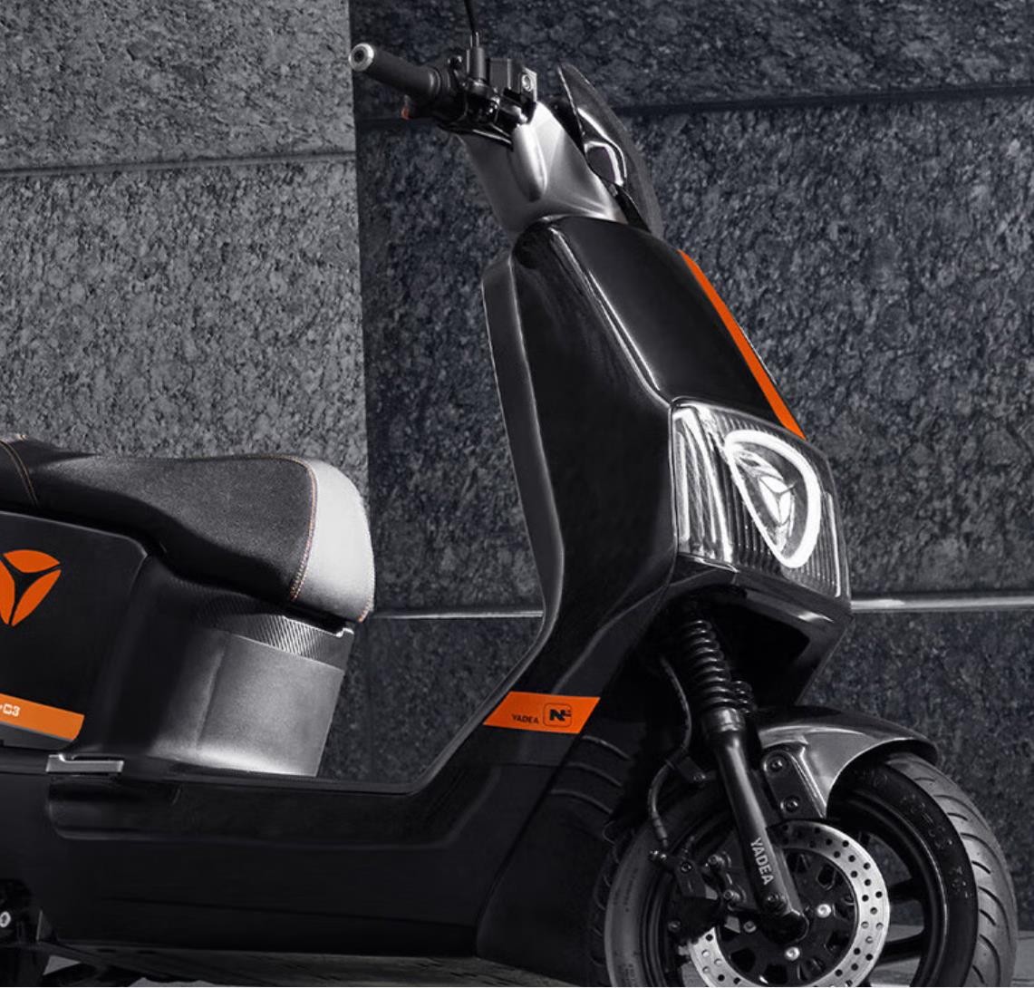 绿源雅迪电动车哪个更好,本田绿源电动车哪个好