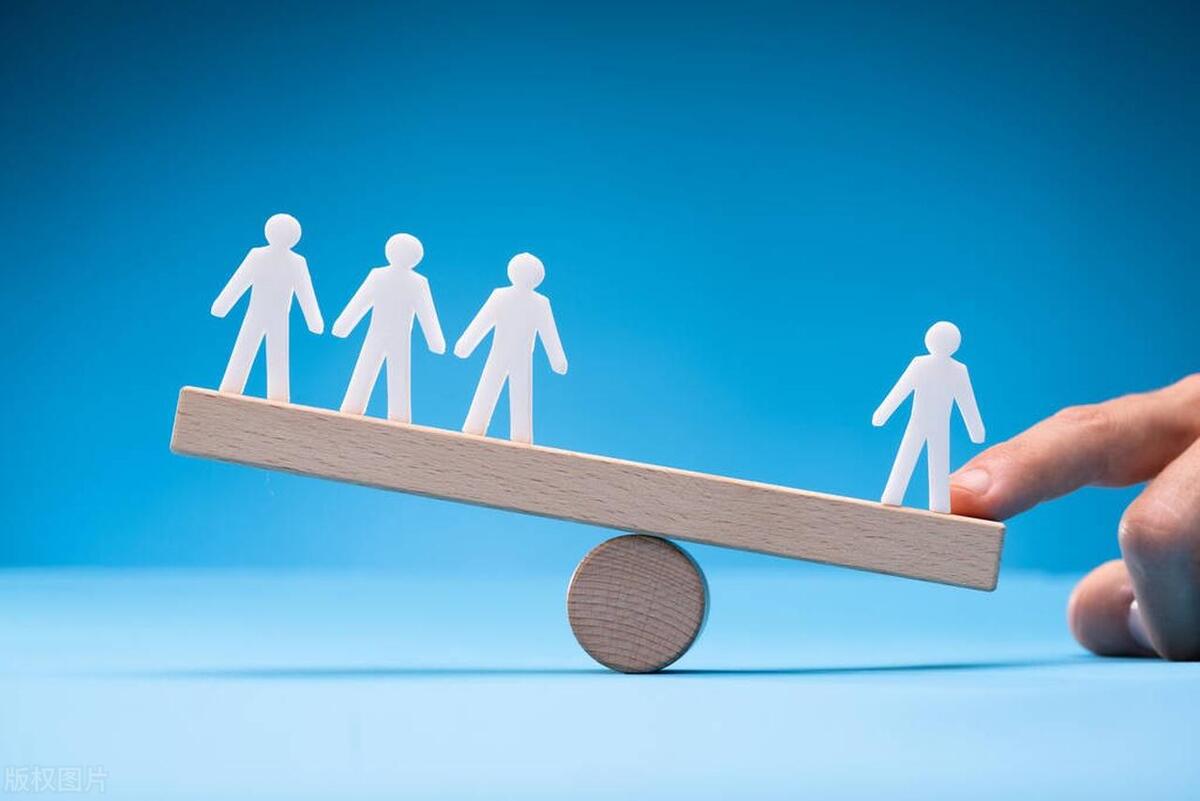 如何短时间获取巨大财富 (如何在短时间积累10万财富)