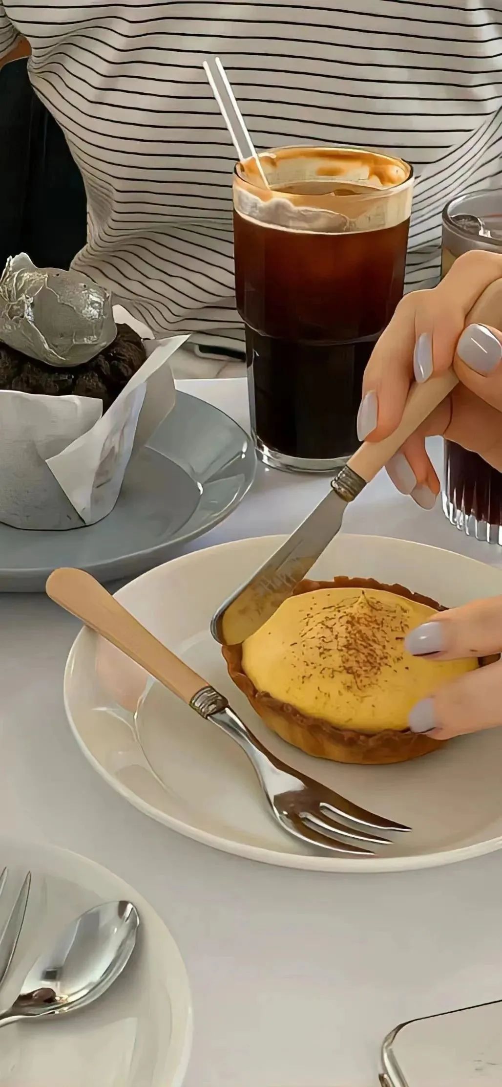 可爱的卡通男女背景,女生聊天背景可爱卡通