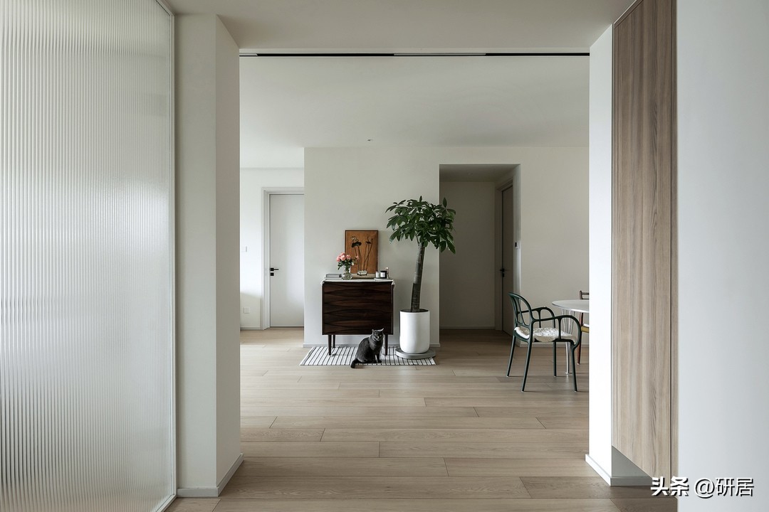 自己动手刷白吊顶,吊顶装修刷白全过程