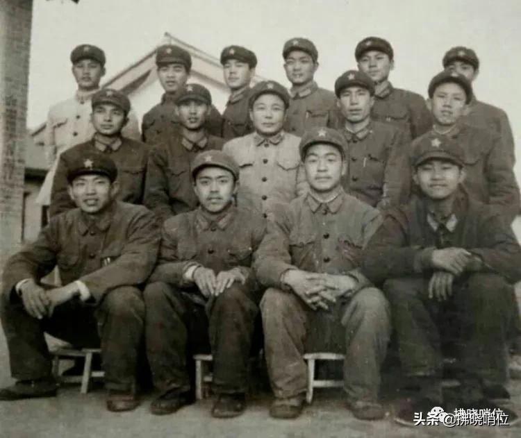 老战友四十年相聚联谊会上的感言,老战友40年后相逢重温战友情