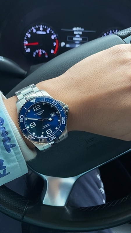 浪琴康卡斯潜水机械表价格,浪琴康卡斯潜水机械表怎么上条